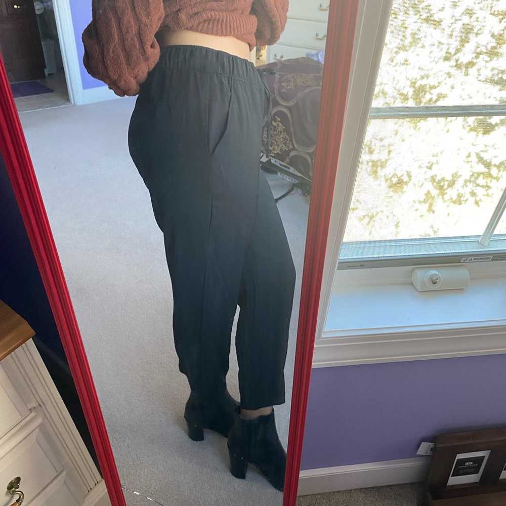 Loft Drawstring Pants π§π½ββοΈ - Picture 2 of 5